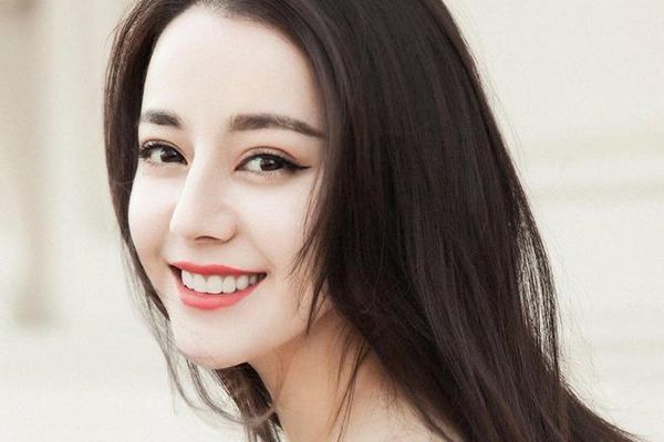 《与君初相识》又一部古装大IP改编剧?迪丽热巴变身御姐驭妖师?