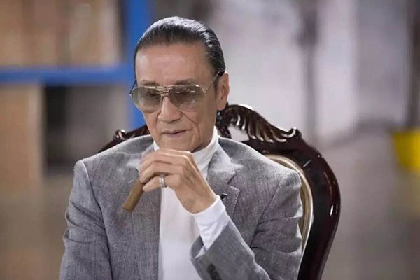谢贤为什么参演《少林足球》?谢贤息影多年为故人回归影坛?