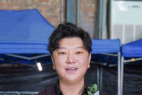 《在不安的世界安静地活》马伊琍许亚军首次合作?爆款剧预订?