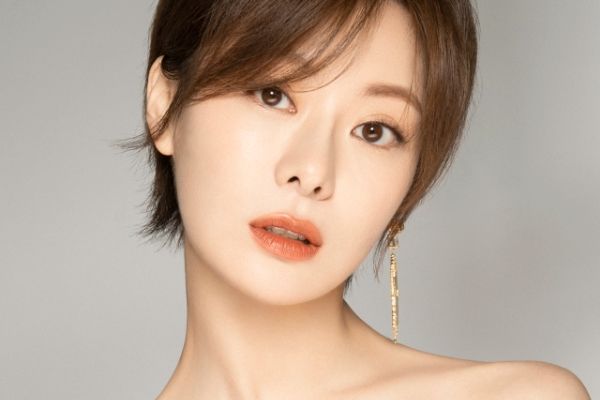 奇幻剧《满月之下请相爱》王汀饰演小姨沈薇薇?朱泳腾扮演陈默?