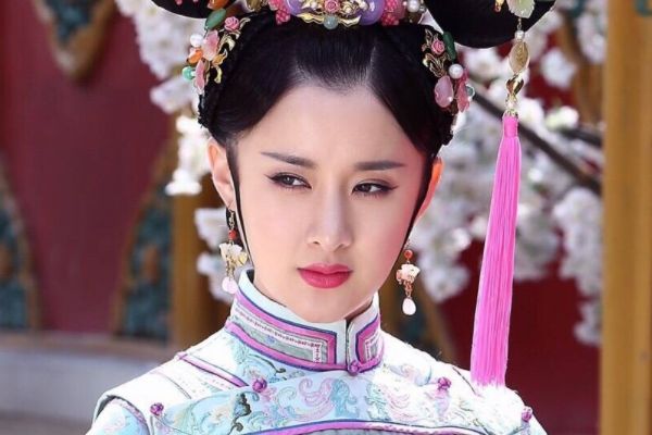 电视剧《青春向前冲》郑媛元出演什么角色?演员郑媛元个人资料?