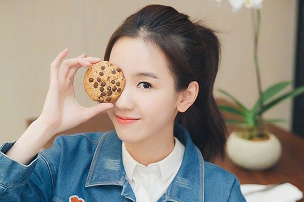 《这就是生活》陈都灵在剧中扮演什么角色?陈都灵有哪些作品?