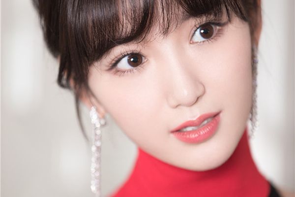 《平妖传》古装女神毛晓彤首次挑战狐妖?一身红色衣裙妖艳十足?