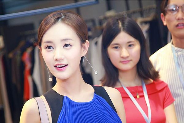 《爱我就别想太多》幕后工作是怎样的?在造型方面有何亮点?