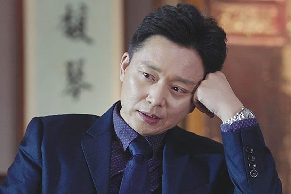 《扫黑风暴》导演五百拍摄警匪题材剧?五百怎样把小人物写大?