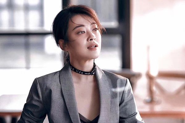 《民警老林的幸福生活》梅婷扮演所长喻嘉?演员梅婷个人资料?