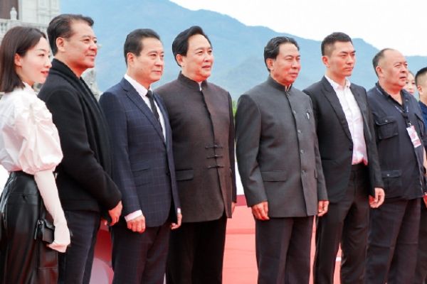《香山叶正红》唐国强刘劲等特型演员再集结?故事剧情更有看点?