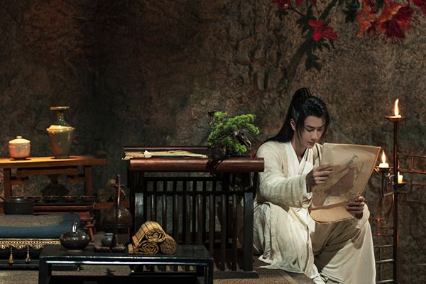《有翡》赵丽颖深夜发文引热议?小说改编电视剧何时能还原原著?