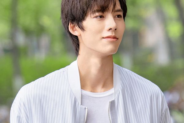 《我凭本事单身》艺术题材校园剧?邓超元宋伊人开启青春之旅?