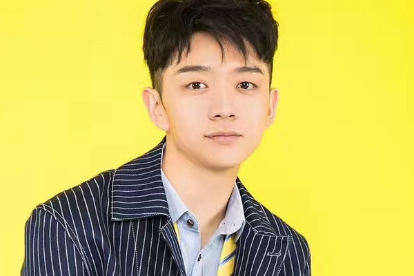 电视剧《初恋爱》九夜茴人气小说改编?演员祝绪丹和徐子力主演?